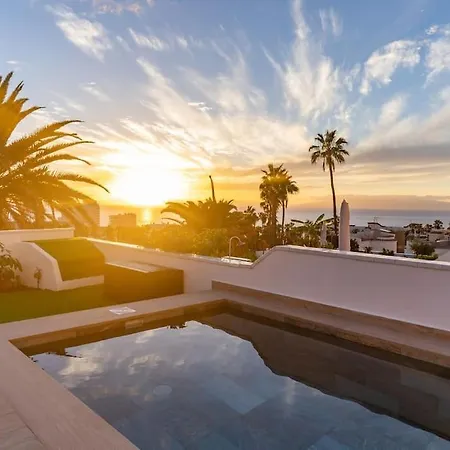 Moderní S Bazénem *